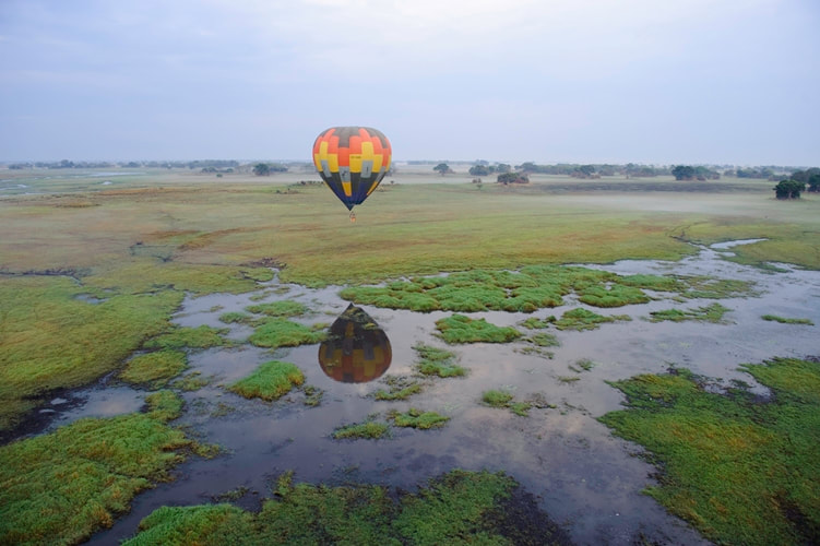 Hot air balloon over the Busanga Plains, Kafue, Zambia